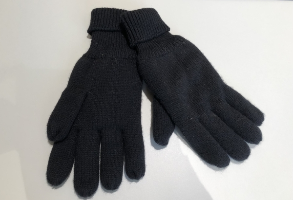 objets perdus - une paire de gants noire - en laine